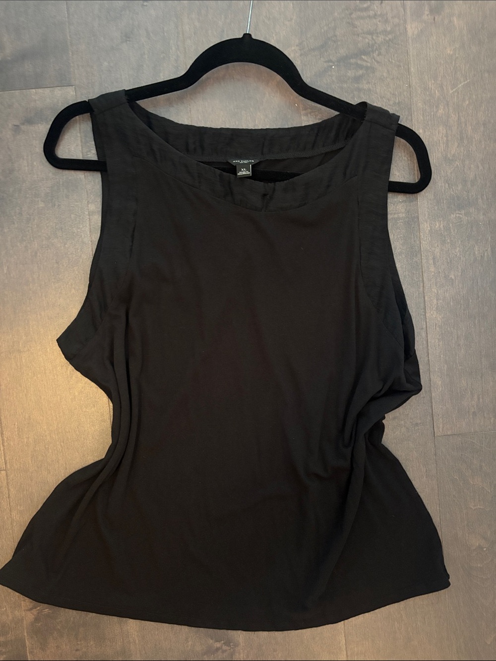 Ann Taylor Black Sleeveless Tank Top